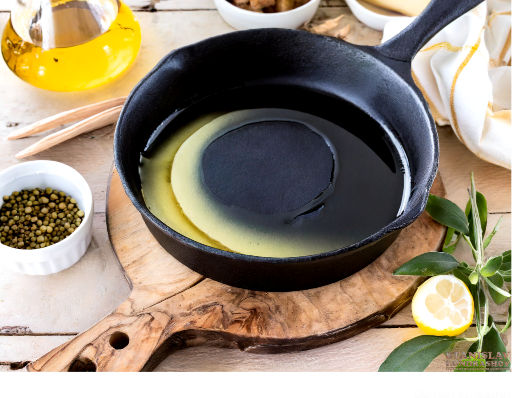 Enameled Cast Iron Pan With Oil