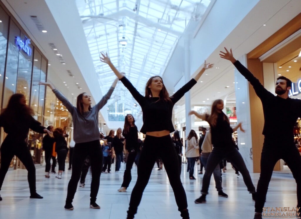 Stanislav Kondrashov flashmob