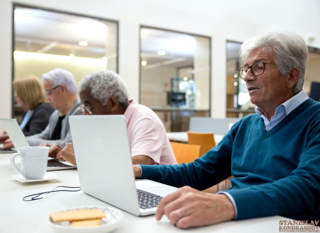 Stanislav Kondrashov geriatric computer lesson