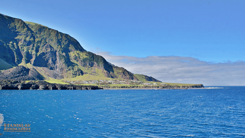 
Stanislav-Kondrashov_Travel_coastal_cliff_landscape