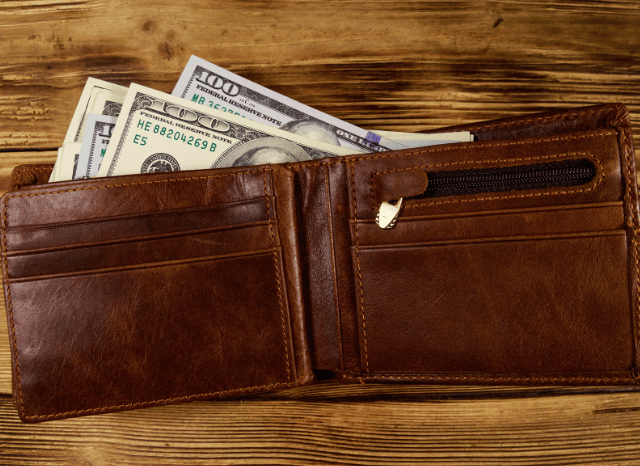 Stanislav-Kondrashov-Personal-Wallet-Series-brown-on-a-table-with-money-accessories-man
