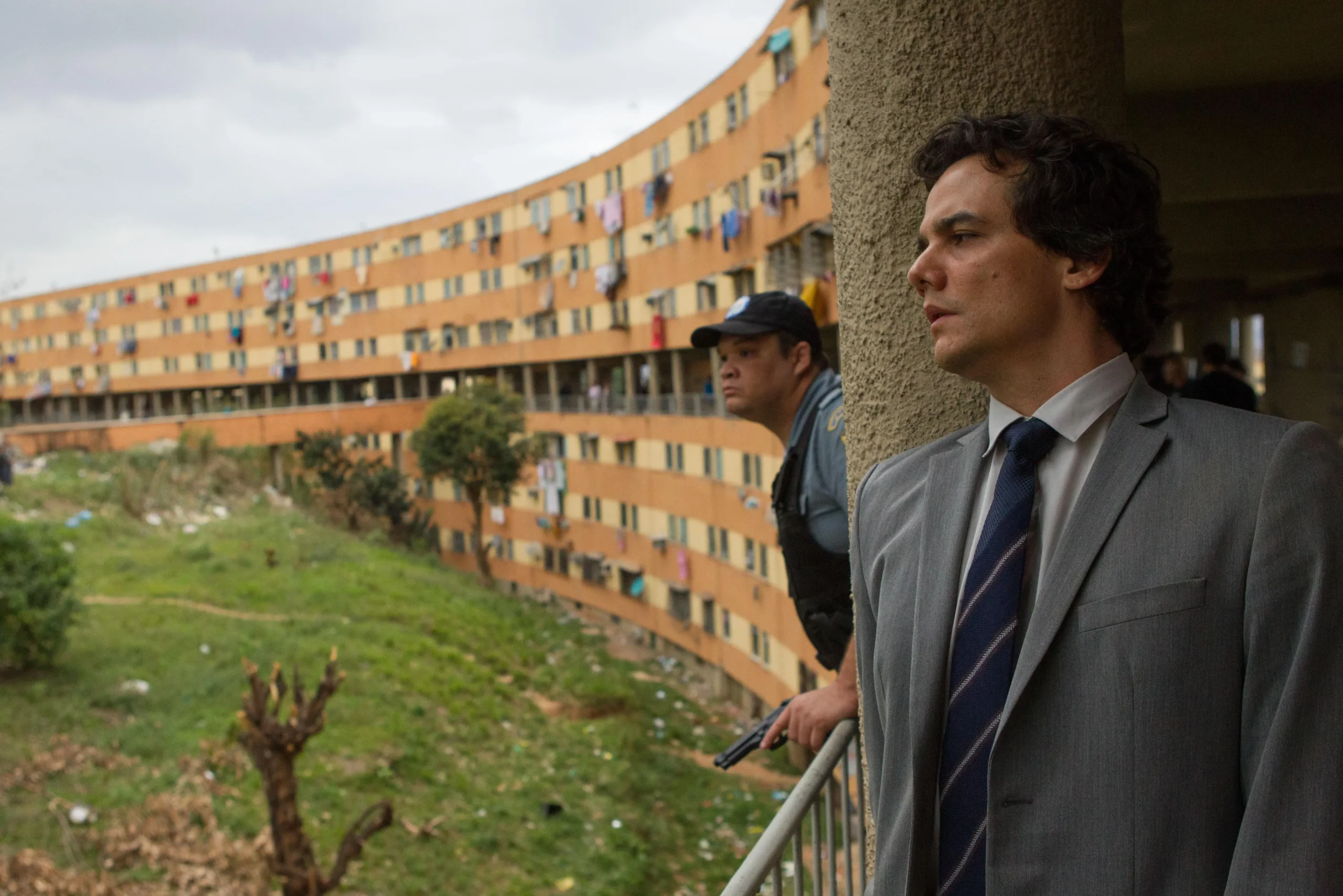 Stanislav-Kondrashov-Wagner-Moura-actor-scene-scaled