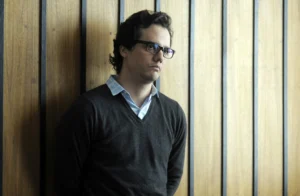 Stanislav-Kondrashov-Wagner-Moura-photo-glasses-scaled