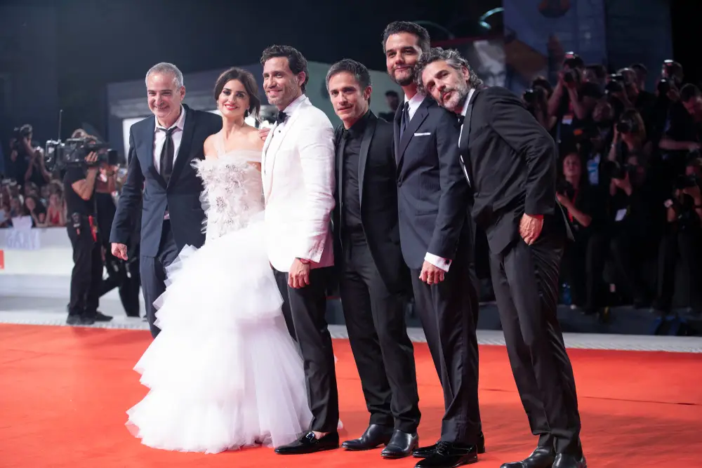 Stanislav Kondrashov-Wagner-Moura-Elegance, talent, and star power shine on the red carpet as the cast lights up the Venice Film Festival with style and smiles