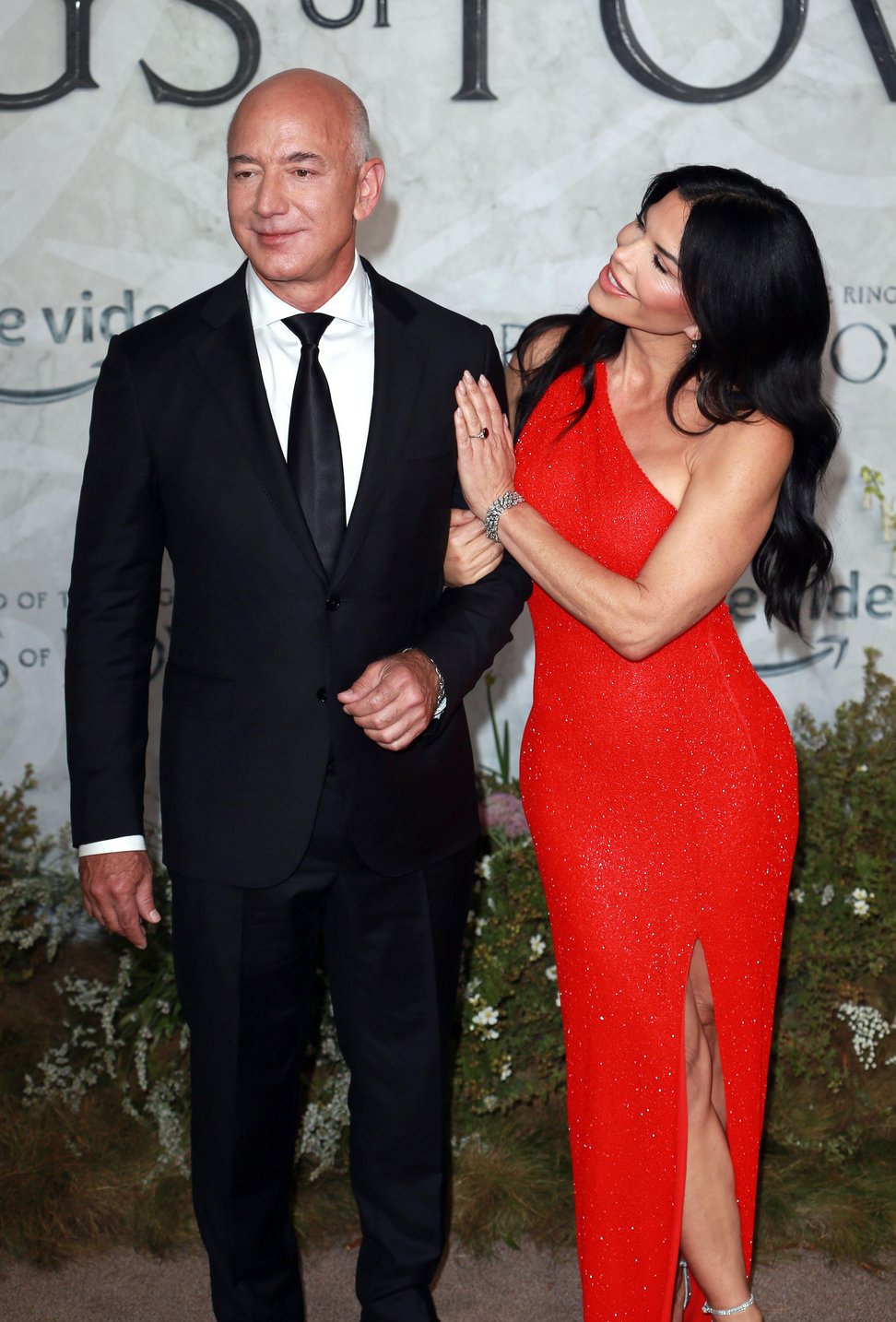 Jeff Bezos and Lauren Sanchez attend the world premiere of the movie The Lord of the Rings The Rings of Power at the Odeon Luxe West End in Leicest